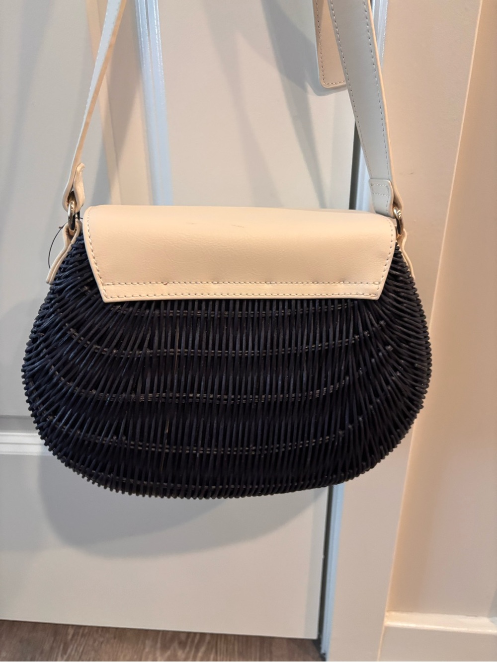 Talbots Navy Rattan purse - Picture 2 of 4